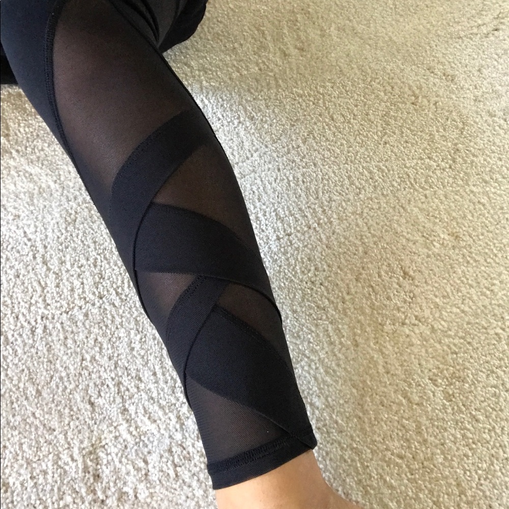 Ivivva capris. Lulu lemon for girls. Sz 10. Mesh.